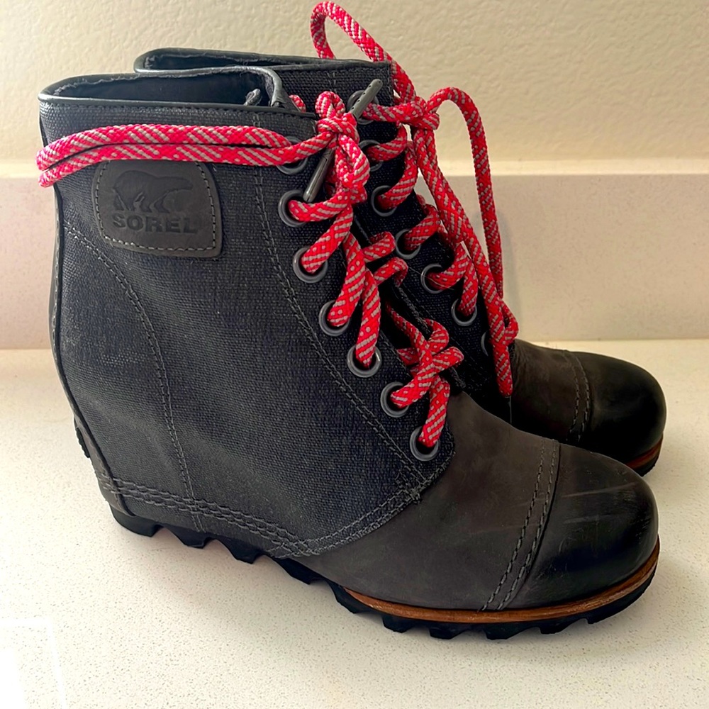 Sorel Joan of Arctic